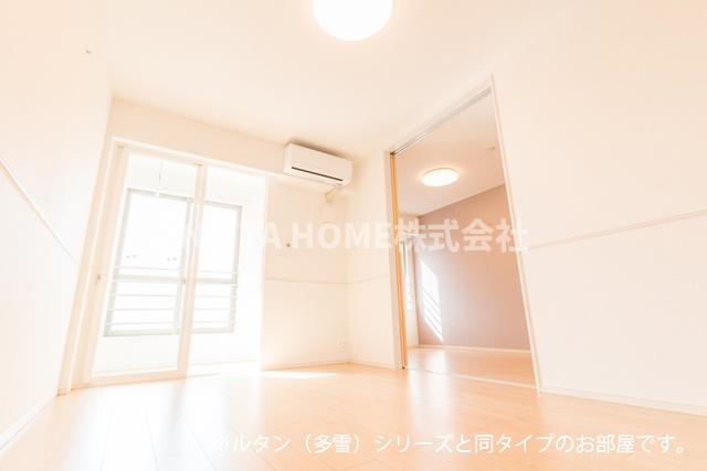 居室・リビング　【完成イメージ】リビング１０．６帖あります＊