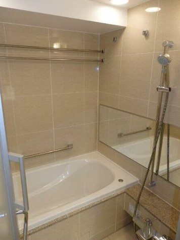 バス・シャワールーム　※こちらのお写真は他部屋になり参考写真です