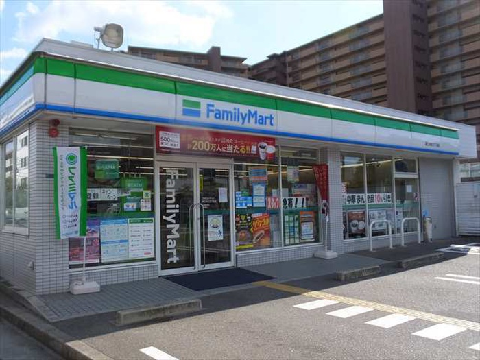 コンビニ　ファミリーマート塚口本町6丁目店（コンビニ）まで40m