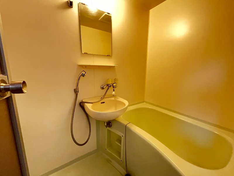 バス・シャワールーム　同物件別部屋イメージ