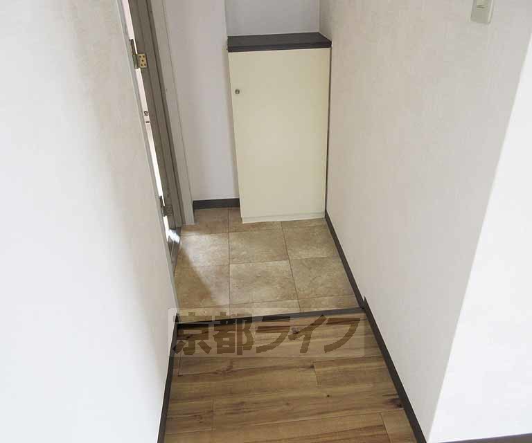 玄関　広め玄関です