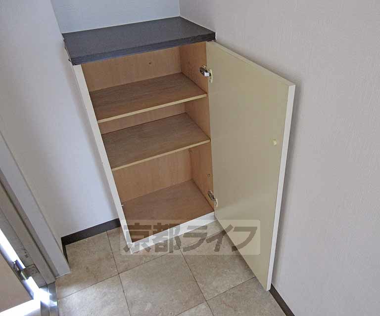 収納　シューズボックス付いてます
