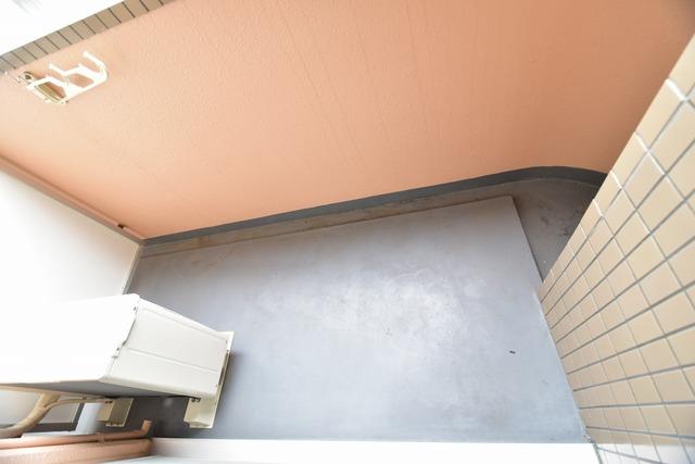 バルコニー　洗濯物も十分干せるスペース♪