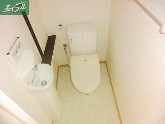 トイレ　トイレ