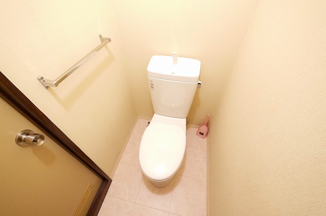 トイレ　落ち着いたトイレです