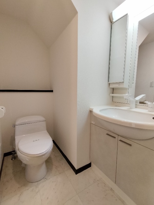 トイレ　別号室の写真です