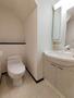 トイレ　別号室の写真です