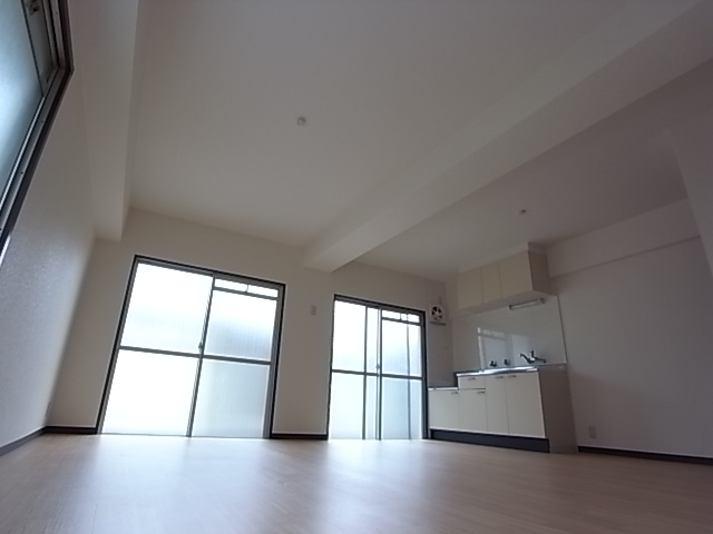 居室・リビング　リビング