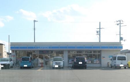 コンビニ　ローソン三木大村店（コンビニ）まで572m