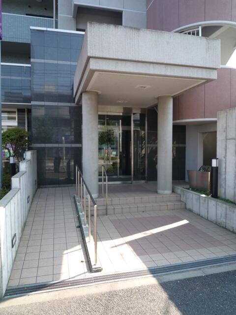 エントランス　?