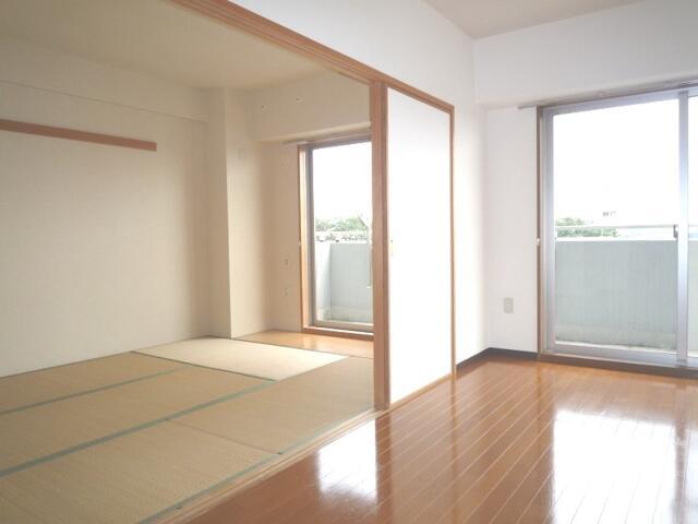 居室・リビング　?