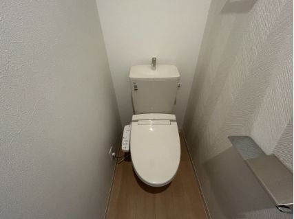 ＪＲ宇野線 備前西市駅 徒歩20分 3階建 築1年のトイレ写真