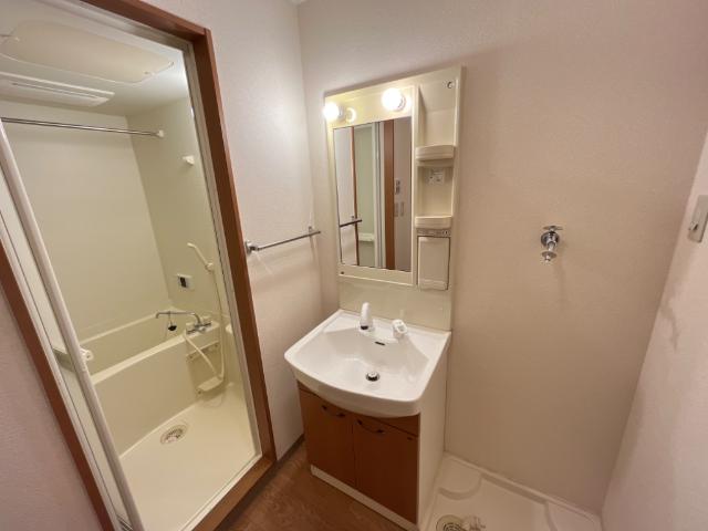 洗面設備　洗髪洗面化粧台