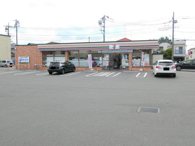 コンビニ　セブンイレブン（コンビニ）まで560m