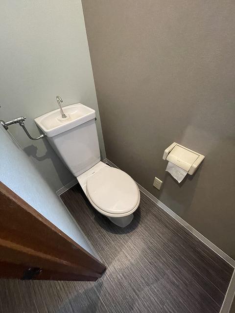 トイレ　トイレ