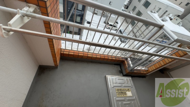 バルコニー　バルコニーが付いていますので一息ついてみてはいかがですか。