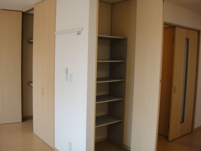 収納　リビング収納