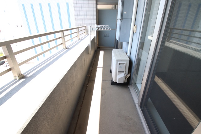 バルコニー　※別室の参考写真の為、現況優先です。