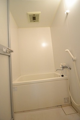 バス・シャワールーム　☆広い浴室でゆったり☆