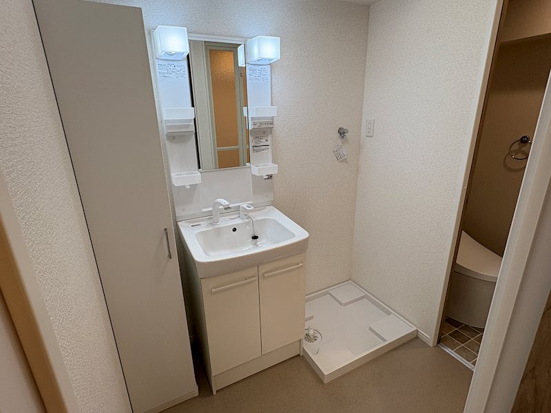 洗面設備　朝の身支度には欠かせない独立洗面化粧台