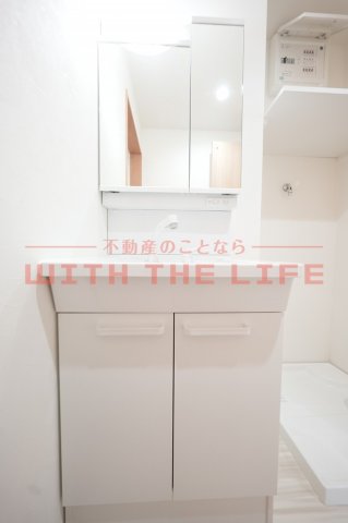 洗面設備　使いやすい独立洗面台です