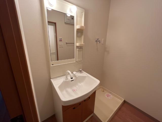 洗面設備　洗髪洗面化粧台