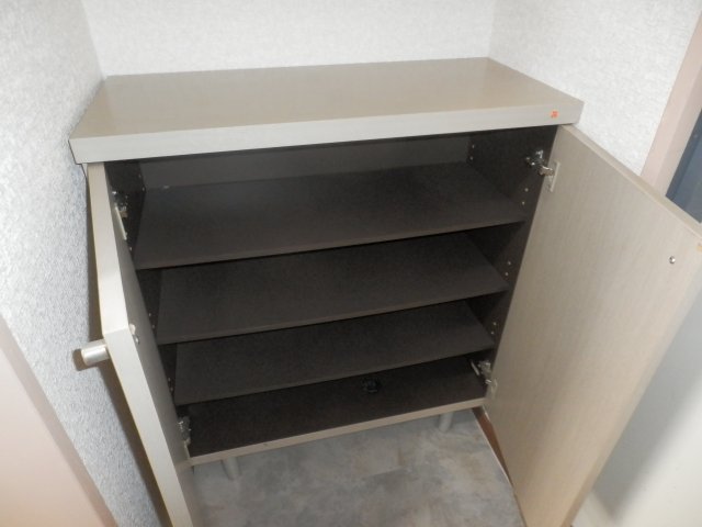 玄関　シューズBOX付き。
