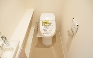 トイレ　別号室参考写真