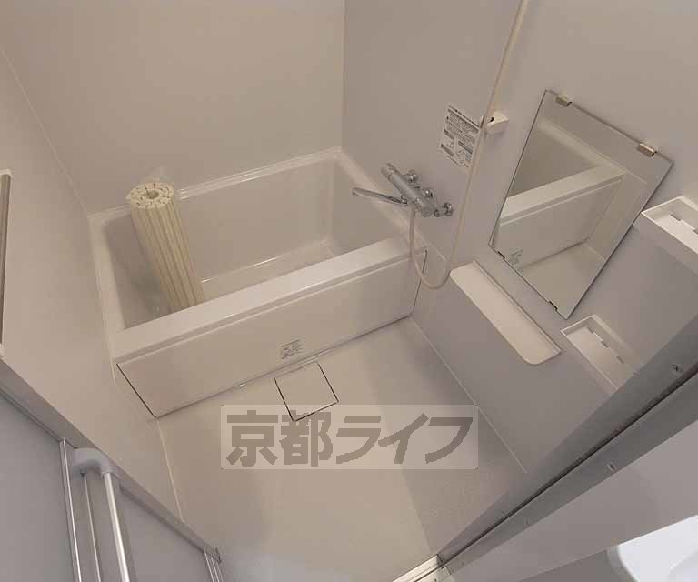 バス・シャワールーム　綺麗なお風呂です。