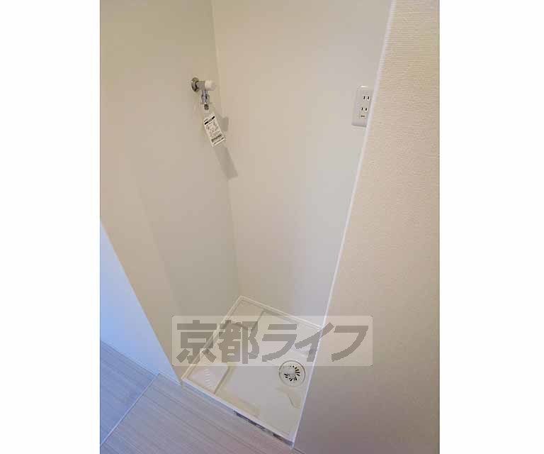 その他設備　室内に洗濯機置けます。