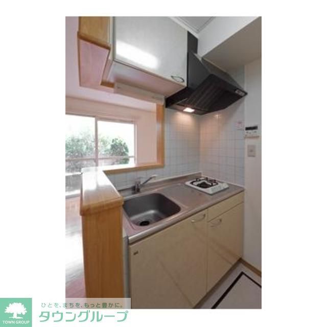 キッチン　※写真は同タイプ住戸です。