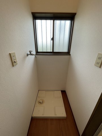 その他　室内洗濯機置き場です