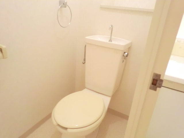 トイレ　トイレ