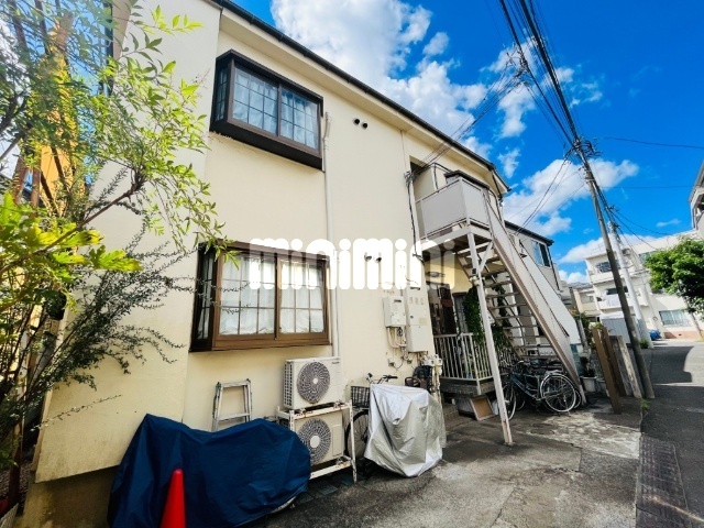 建物外観　明るい外観です。