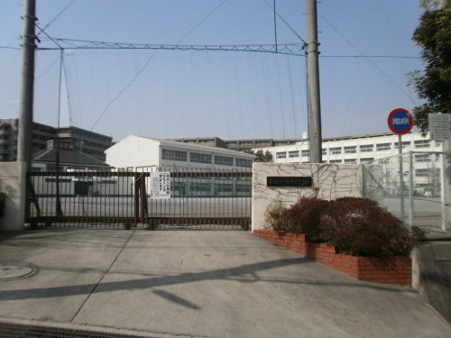 中学校　横浜市立青葉台中学校（中学校）まで350m