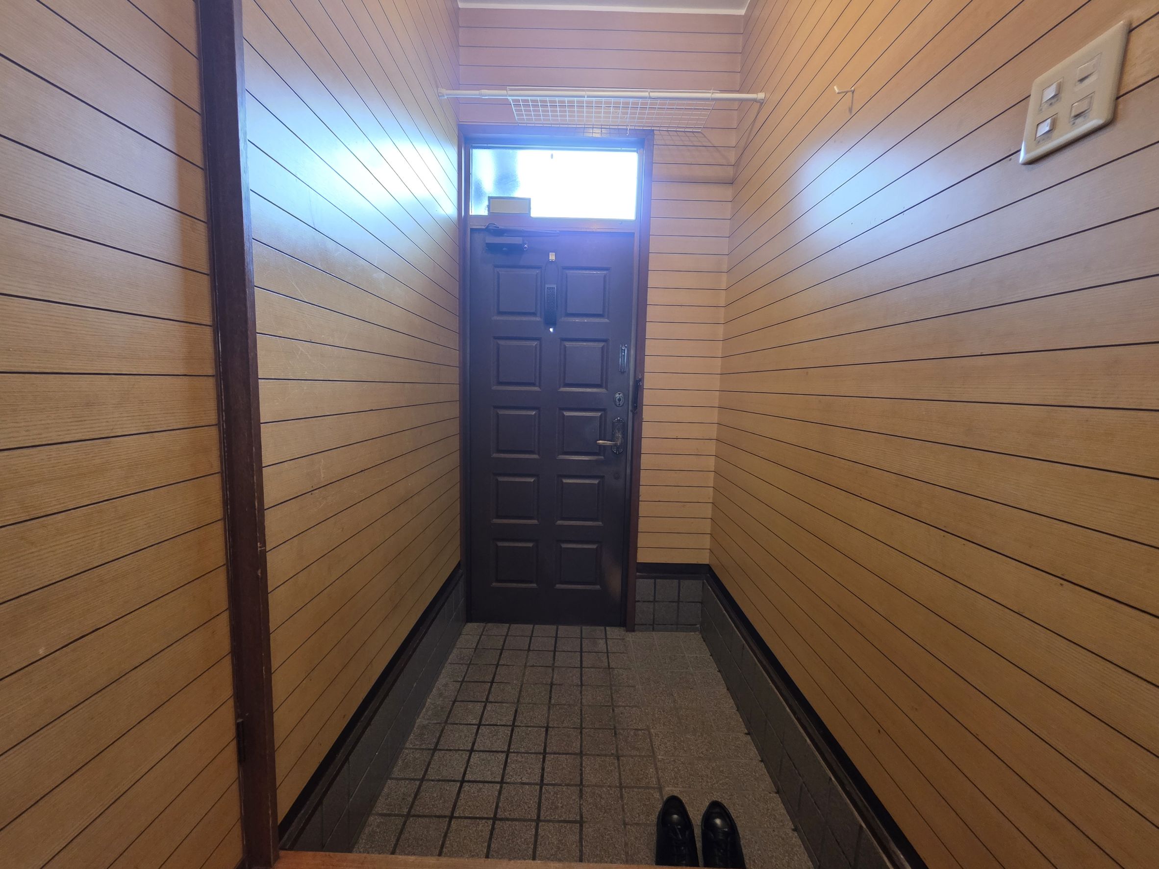 岸和田市松風町貸家の玄関写真