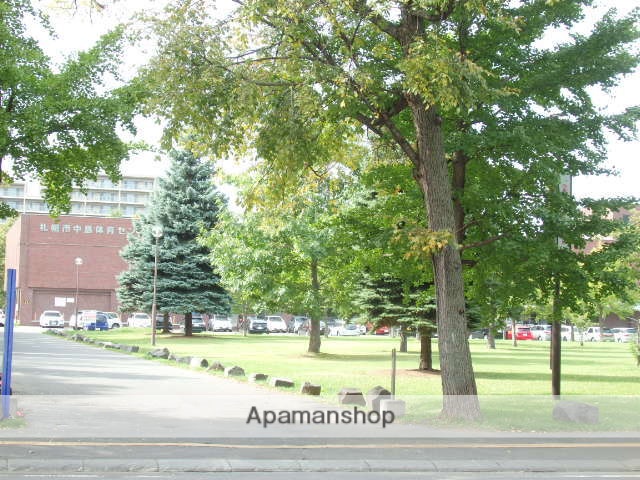 その他　体育センター（その他）まで347m