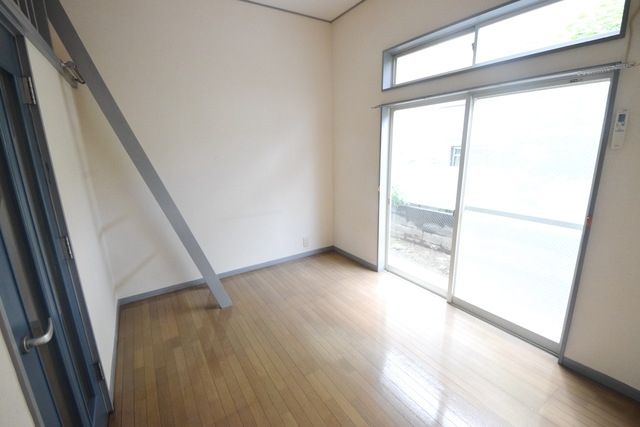 居室・リビング　内装・設備