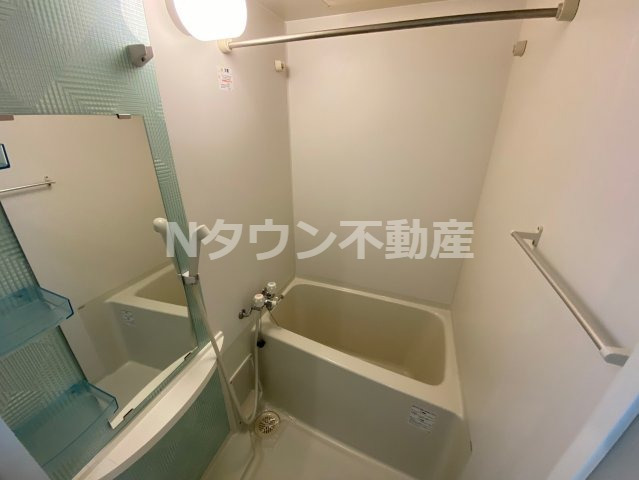 バス・シャワールーム　お風呂です