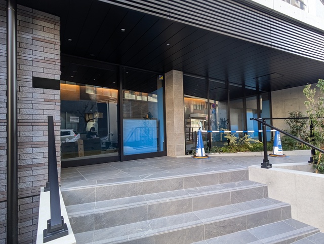 エントランス　エントランス