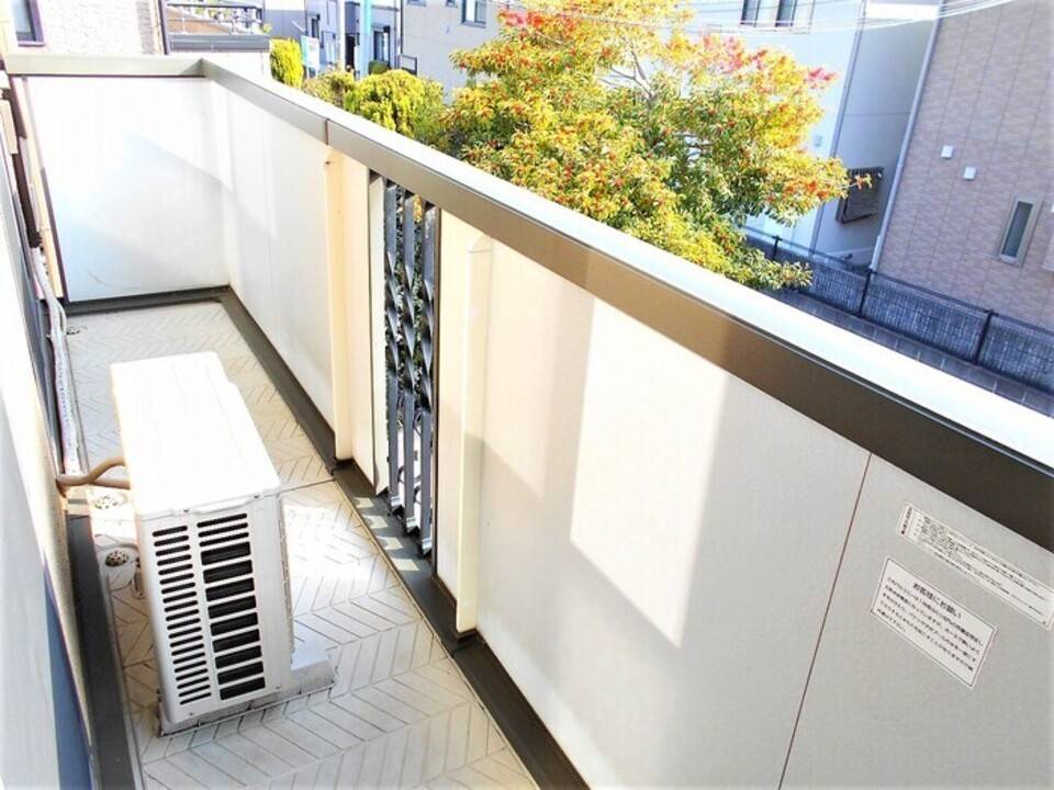 バルコニー　バルコニー