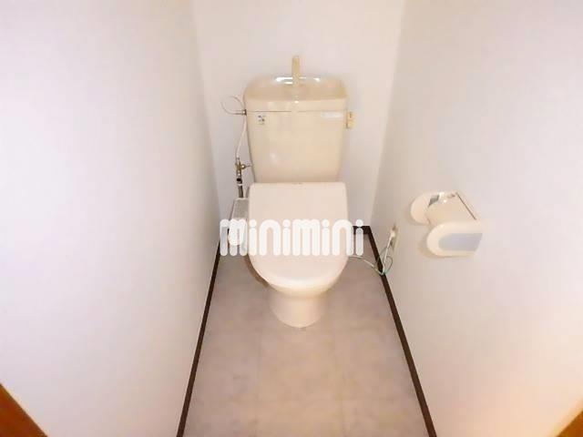 トイレ　温水洗浄便座付きのトイレです