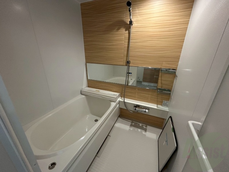 バス・シャワールーム　ユニットバスです。疲れを癒すのに欠かせませんね！