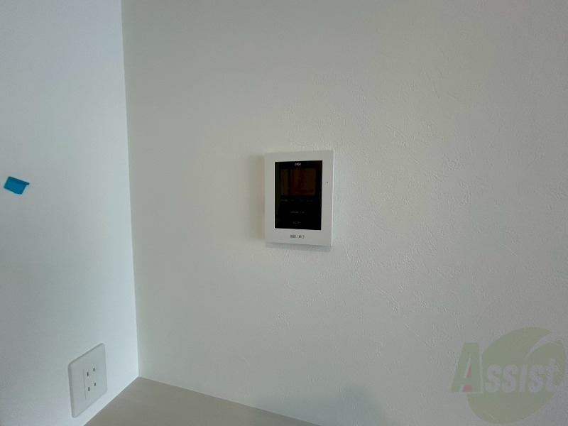 セキュリティ　ＴＶモニター付インターホンです。来客者の顔が見えるので安心！