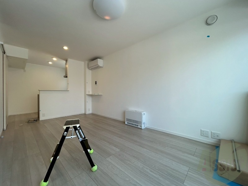 居室・リビング　広くてキレイなお部屋が広がっていて、充実した生活が送れそう。