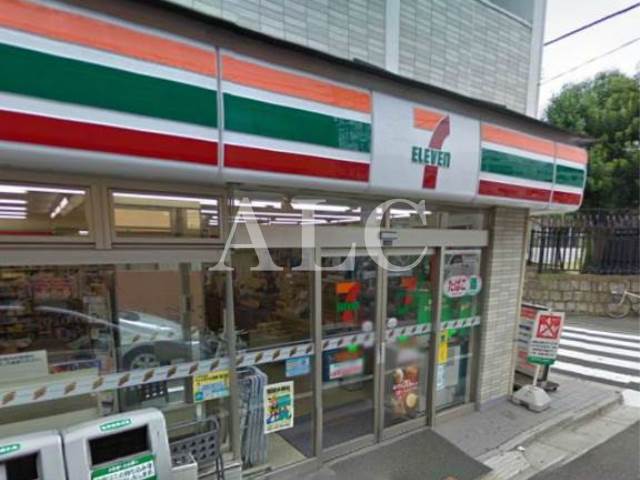 コンビニ　セブンイレブン羽根木２丁目店（コンビニ）まで242m