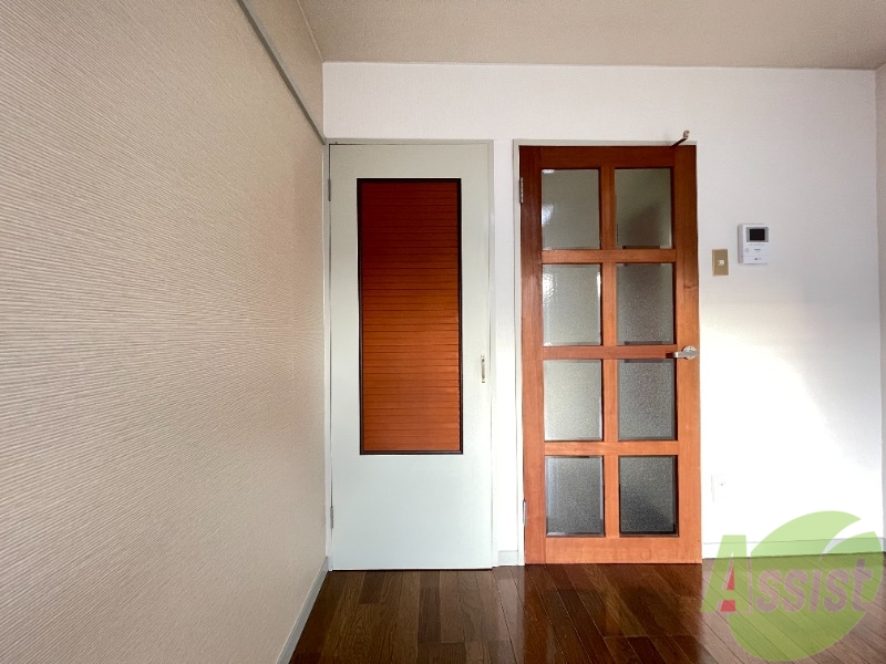 収納　収納はこちら。中の様子が気になりますね。