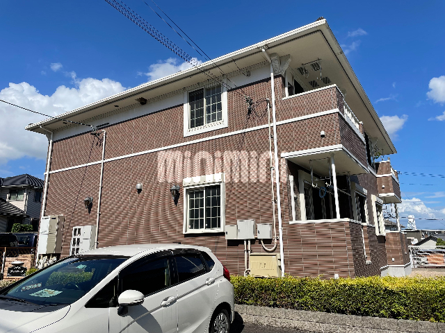 建物外観　バルコニー側外観