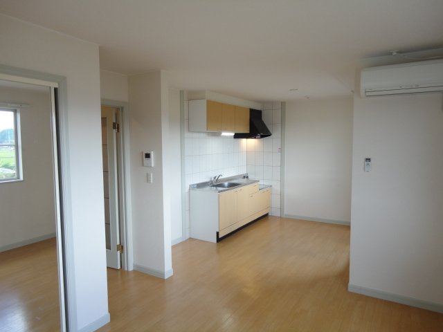 居室・リビング　リビング