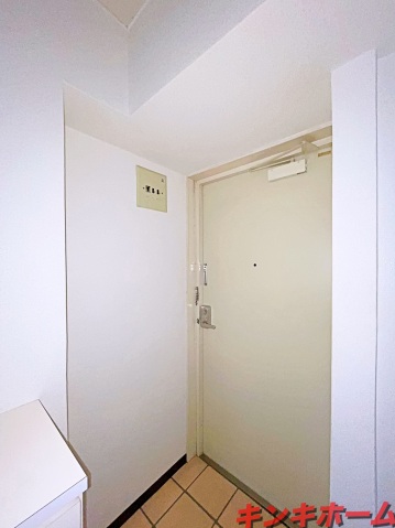 玄関　写真は別のお部屋です。※現況を優先